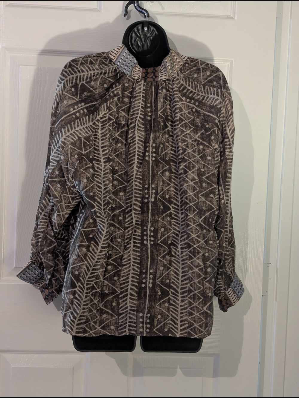Umgee Brown Tribal Print Boho Blouse Lined Boutique Top NWT Small - Picture 2 of 5